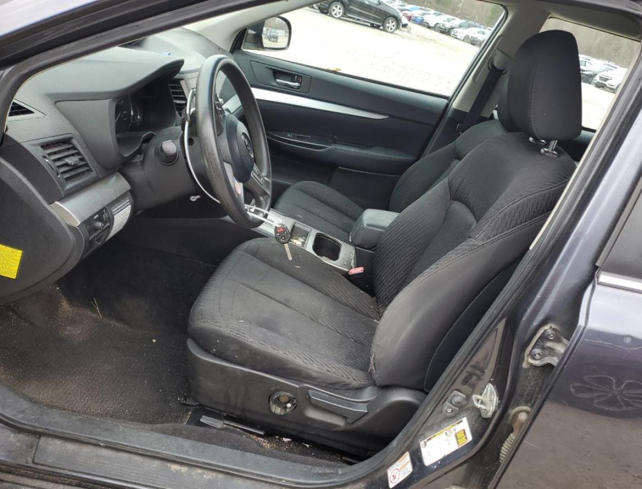 Photo 6 VIN: 4S4BRBAC6B3332024 - SUBARU OUTBACK 