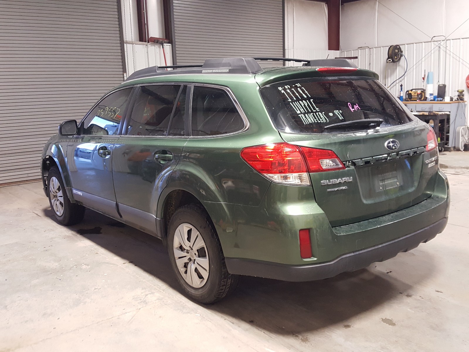 Photo 2 VIN: 4S4BRBAC7A3321631 - SUBARU OUTBACK 2. 