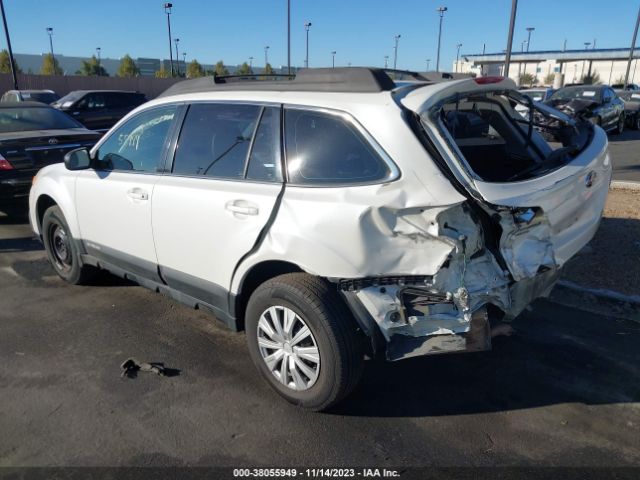 Photo 2 VIN: 4S4BRBAC7D3313615 - SUBARU OUTBACK 