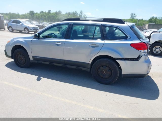 Photo 2 VIN: 4S4BRBAC7E3308187 - SUBARU OUTBACK 