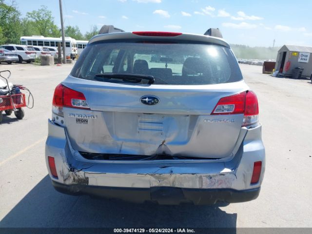 Photo 5 VIN: 4S4BRBAC7E3308187 - SUBARU OUTBACK 