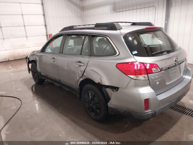 Photo 2 VIN: 4S4BRBAC8A1320242 - SUBARU OUTBACK 