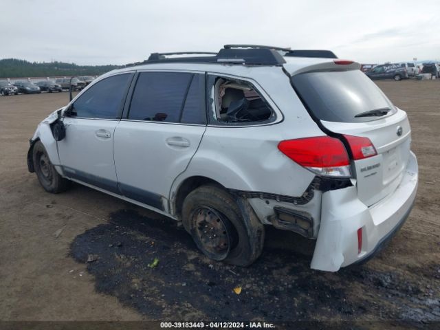 Photo 2 VIN: 4S4BRBAC8A3351317 - SUBARU OUTBACK 