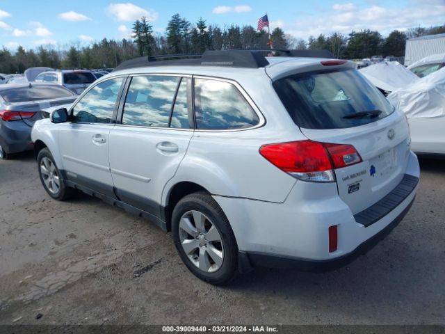 Photo 2 VIN: 4S4BRBAC9C3202269 - SUBARU OUTBACK 