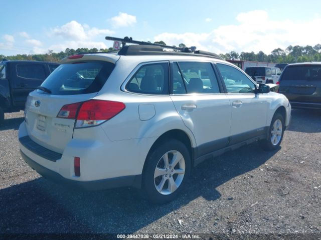 Photo 3 VIN: 4S4BRBAC9E3218586 - SUBARU OUTBACK 