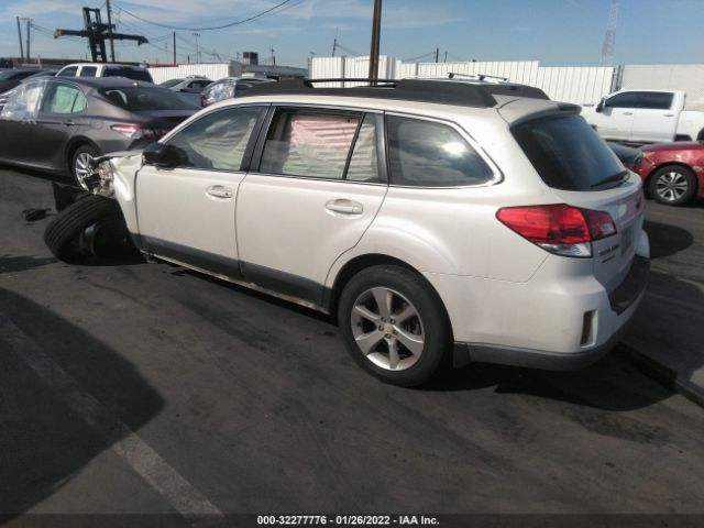 Photo 2 VIN: 4S4BRBAC9E3253631 - SUBARU OUTBACK 