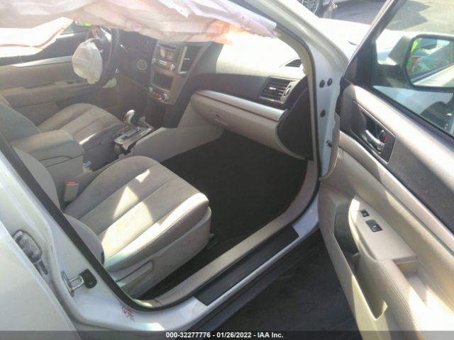 Photo 4 VIN: 4S4BRBAC9E3253631 - SUBARU OUTBACK 