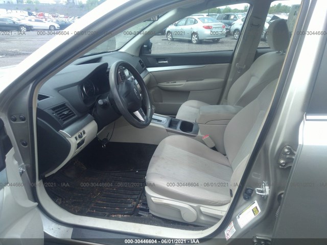 Photo 4 VIN: 4S4BRBACXE3265657 - SUBARU OUTBACK 