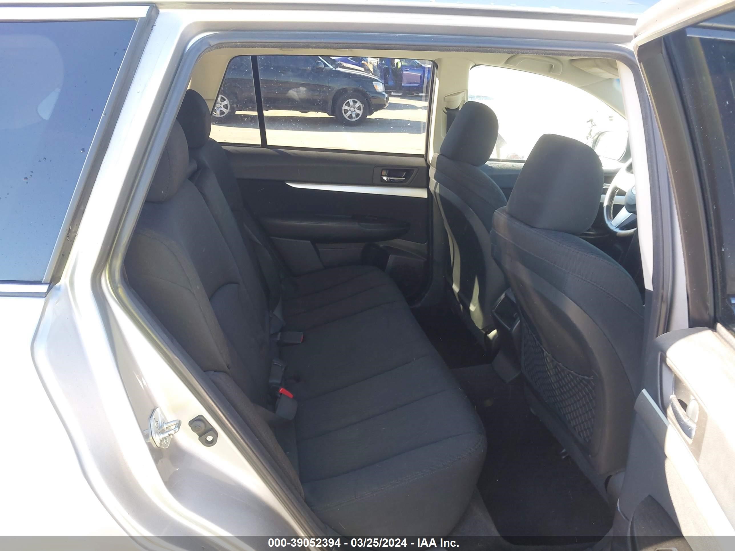 Photo 7 VIN: 4S4BRBBC6A3328150 - SUBARU OUTBACK 