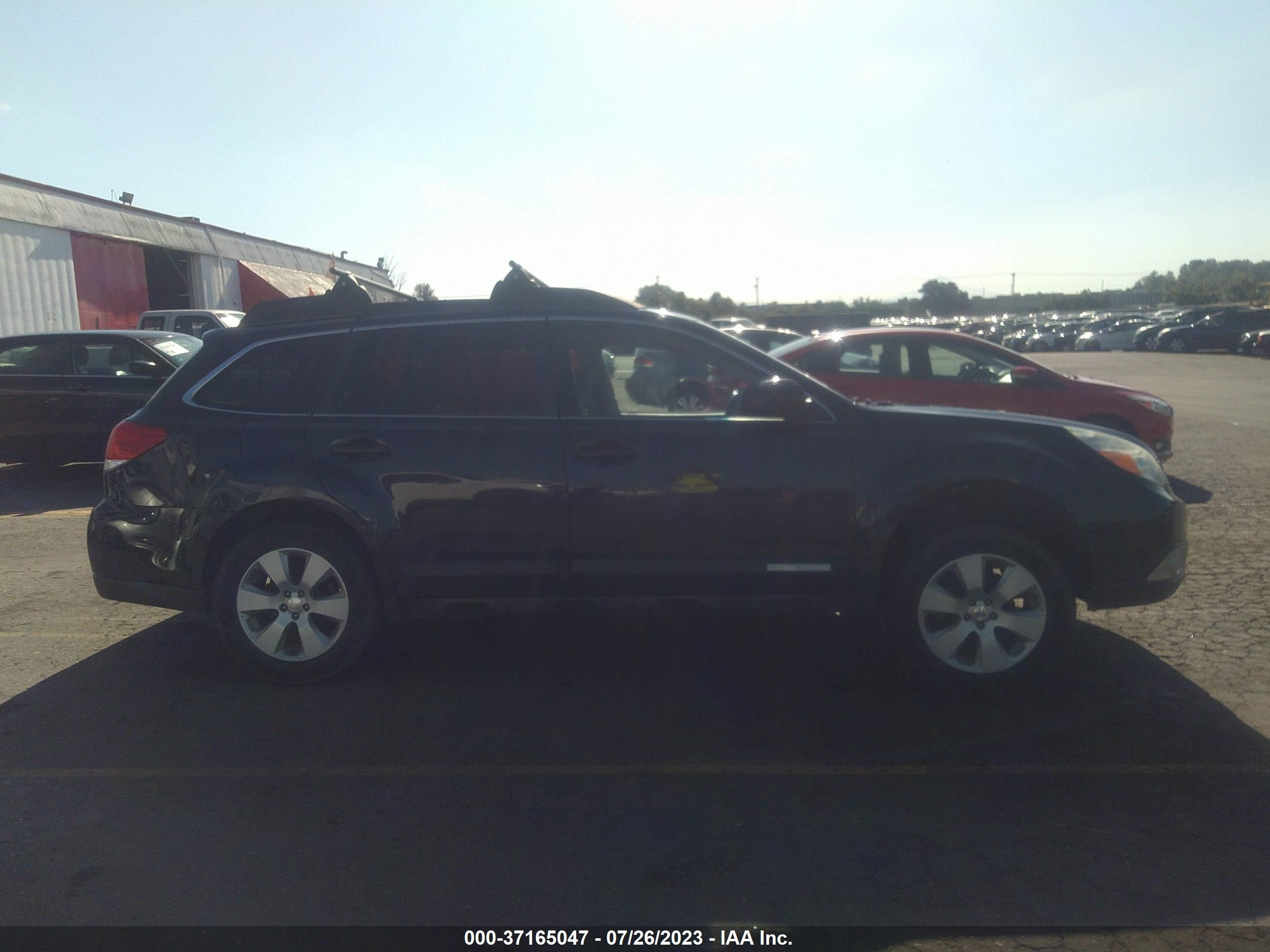 Photo 12 VIN: 4S4BRBBC9C3247677 - SUBARU OUTBACK 