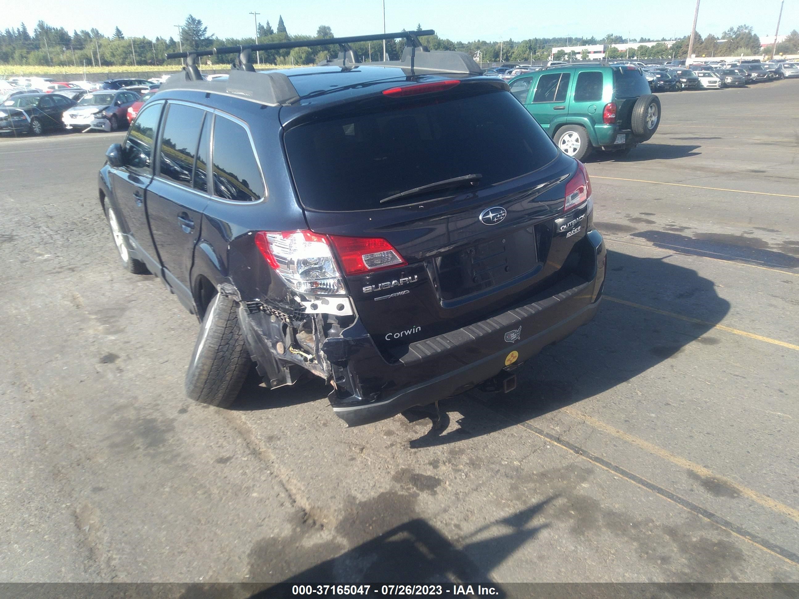 Photo 2 VIN: 4S4BRBBC9C3247677 - SUBARU OUTBACK 