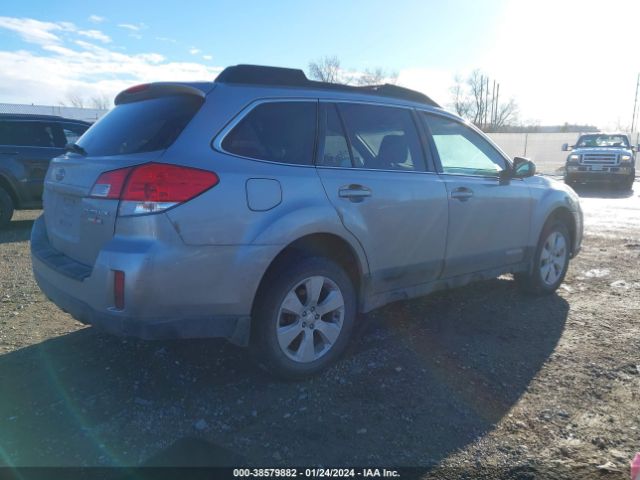 Photo 3 VIN: 4S4BRBCC0B3395102 - SUBARU OUTBACK 