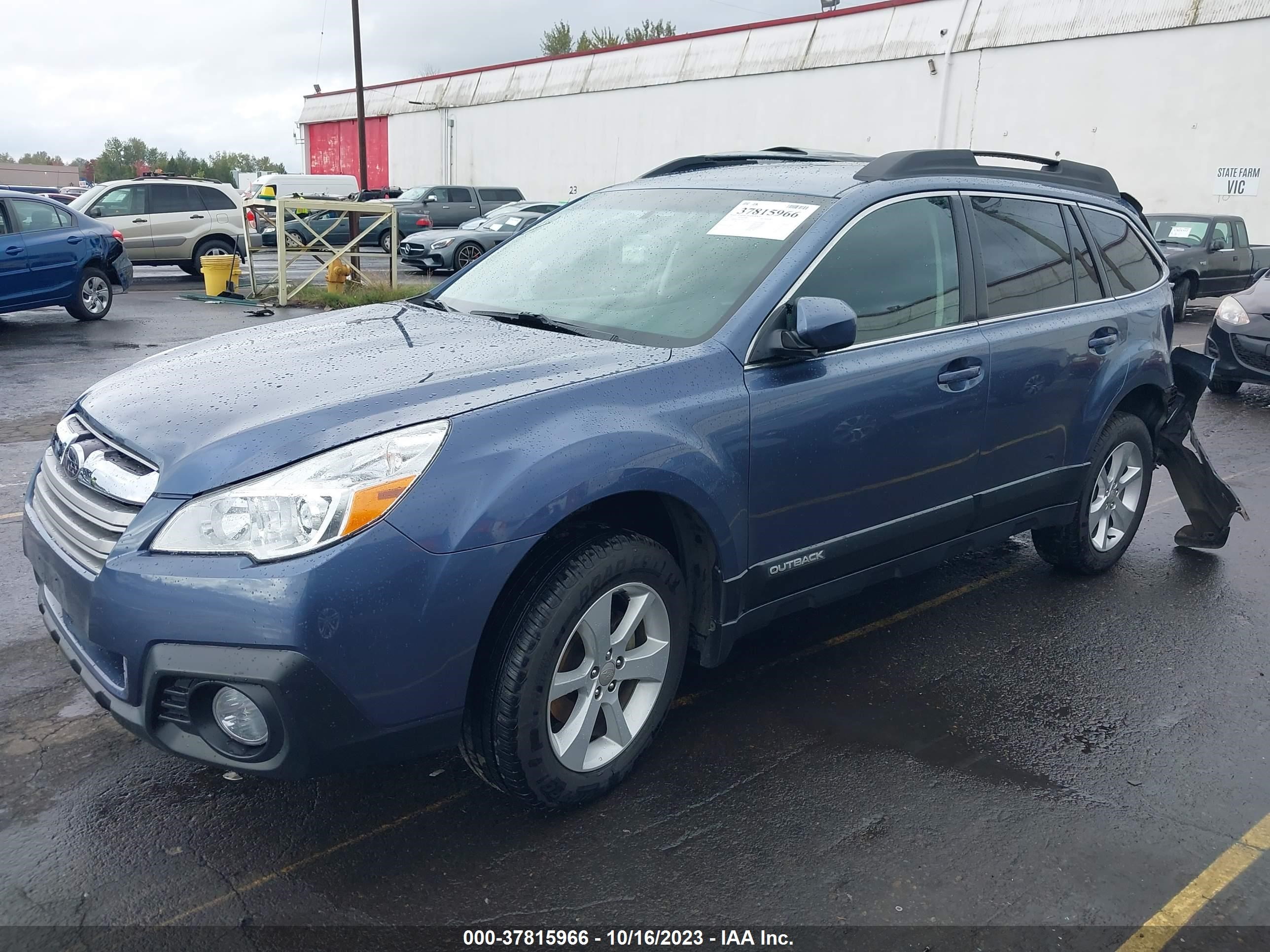 Photo 1 VIN: 4S4BRBCC0D3303957 - SUBARU OUTBACK 