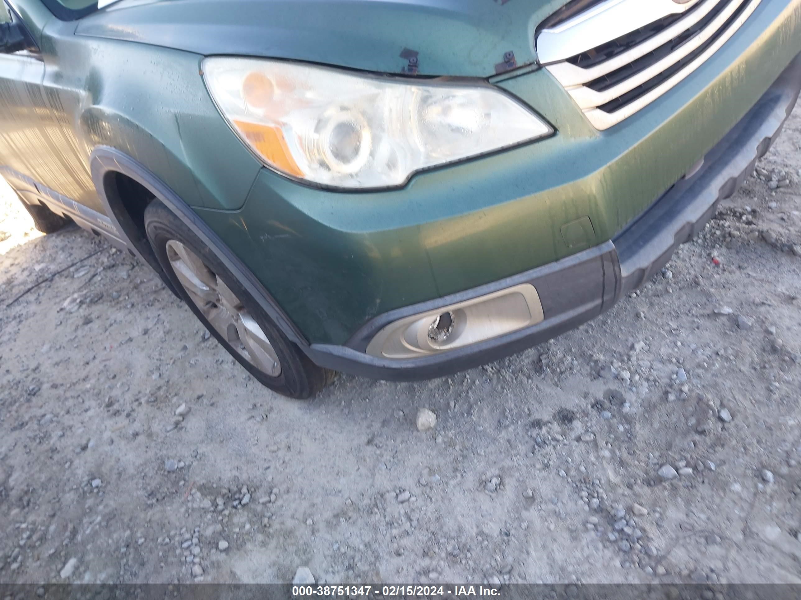 Photo 5 VIN: 4S4BRBCC1B3317881 - SUBARU OUTBACK 