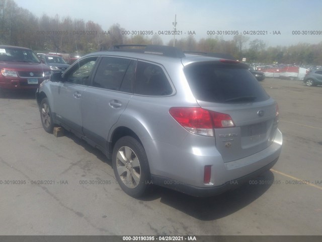 Photo 2 VIN: 4S4BRBCC1C3302511 - SUBARU OUTBACK 