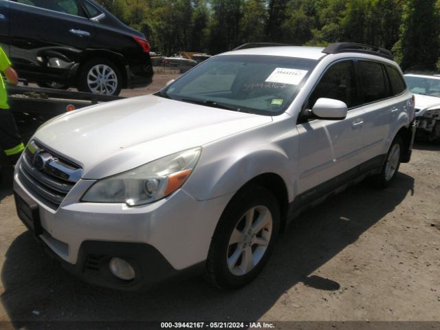 Photo 1 VIN: 4S4BRBCC2E3220015 - SUBARU OUTBACK 