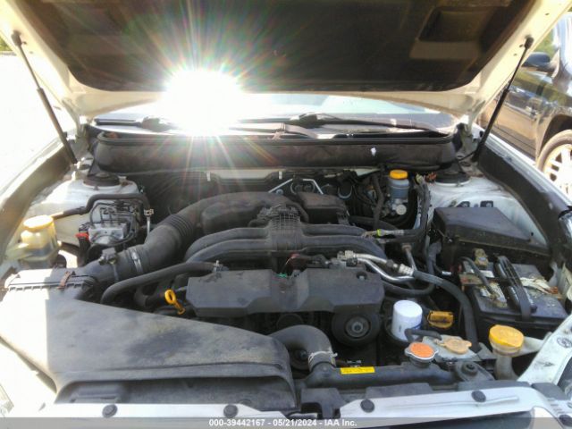 Photo 9 VIN: 4S4BRBCC2E3220015 - SUBARU OUTBACK 