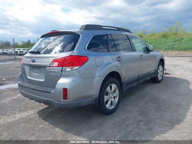 Photo 3 VIN: 4S4BRBCC3B3354043 - SUBARU OUTBACK 