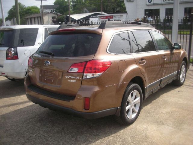 Photo 1 VIN: 4S4BRBCC3D1221197 - SUBARU OUTBACK 