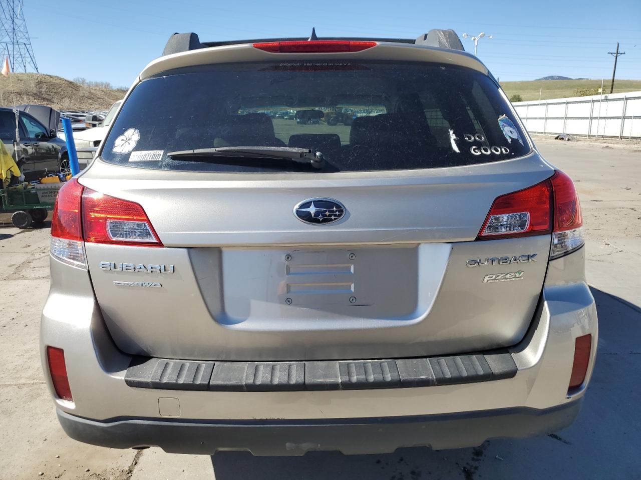 Photo 5 VIN: 4S4BRBCC4E3303915 - SUBARU OUTBACK 