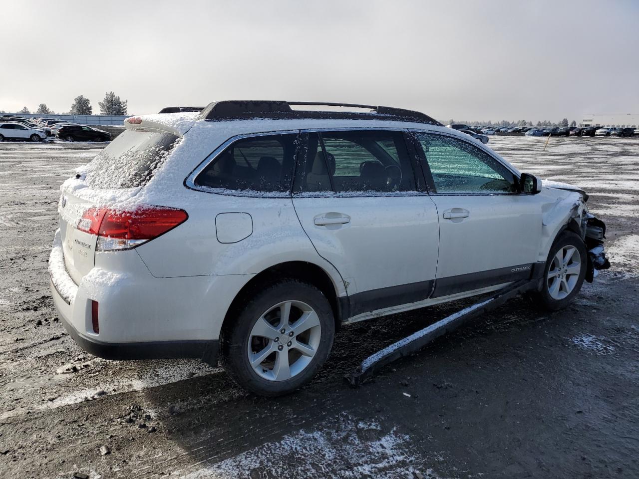 Photo 2 VIN: 4S4BRBCC5D3298366 - SUBARU OUTBACK 