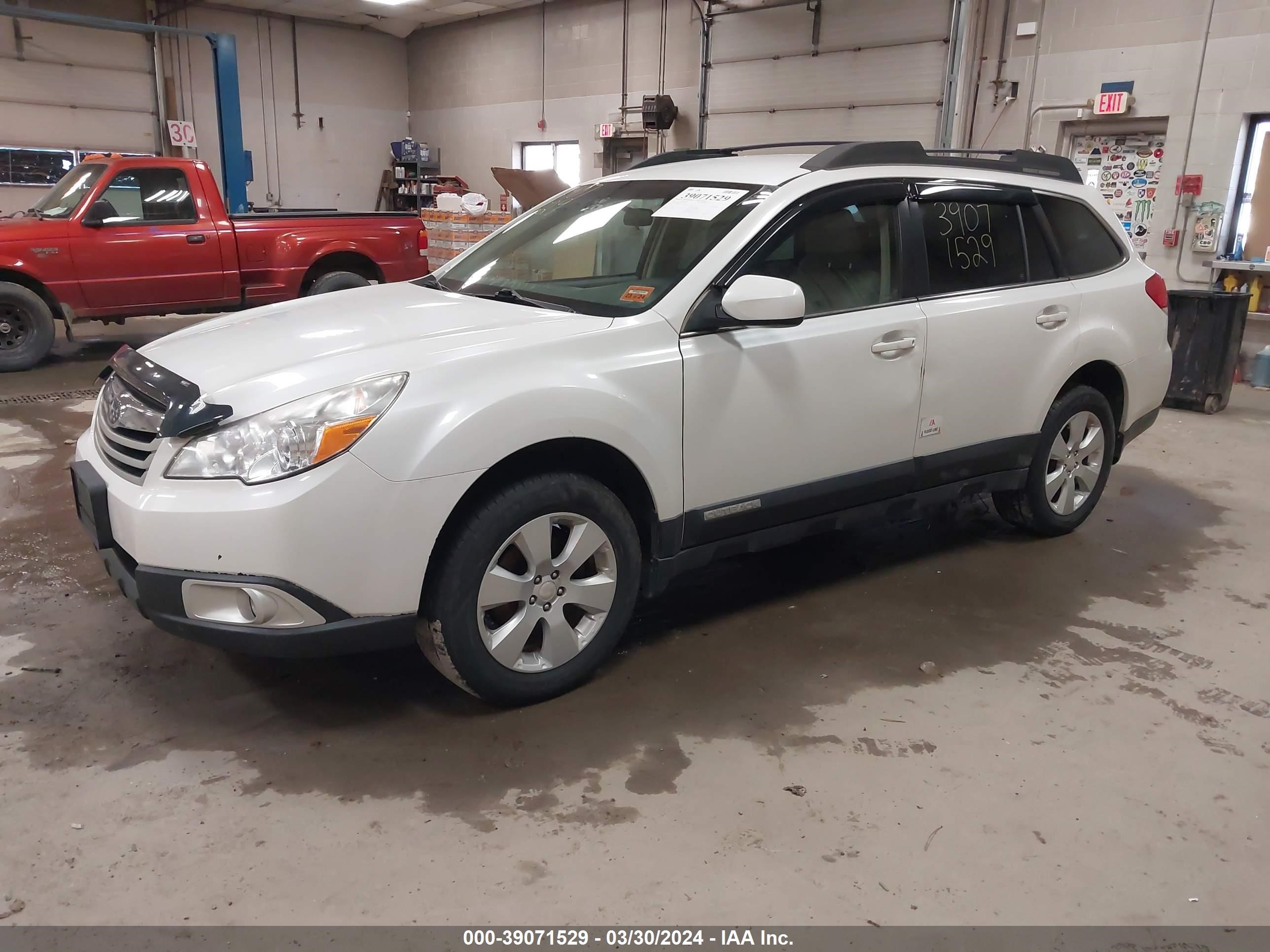 Photo 1 VIN: 4S4BRBCC6C3250230 - SUBARU OUTBACK 