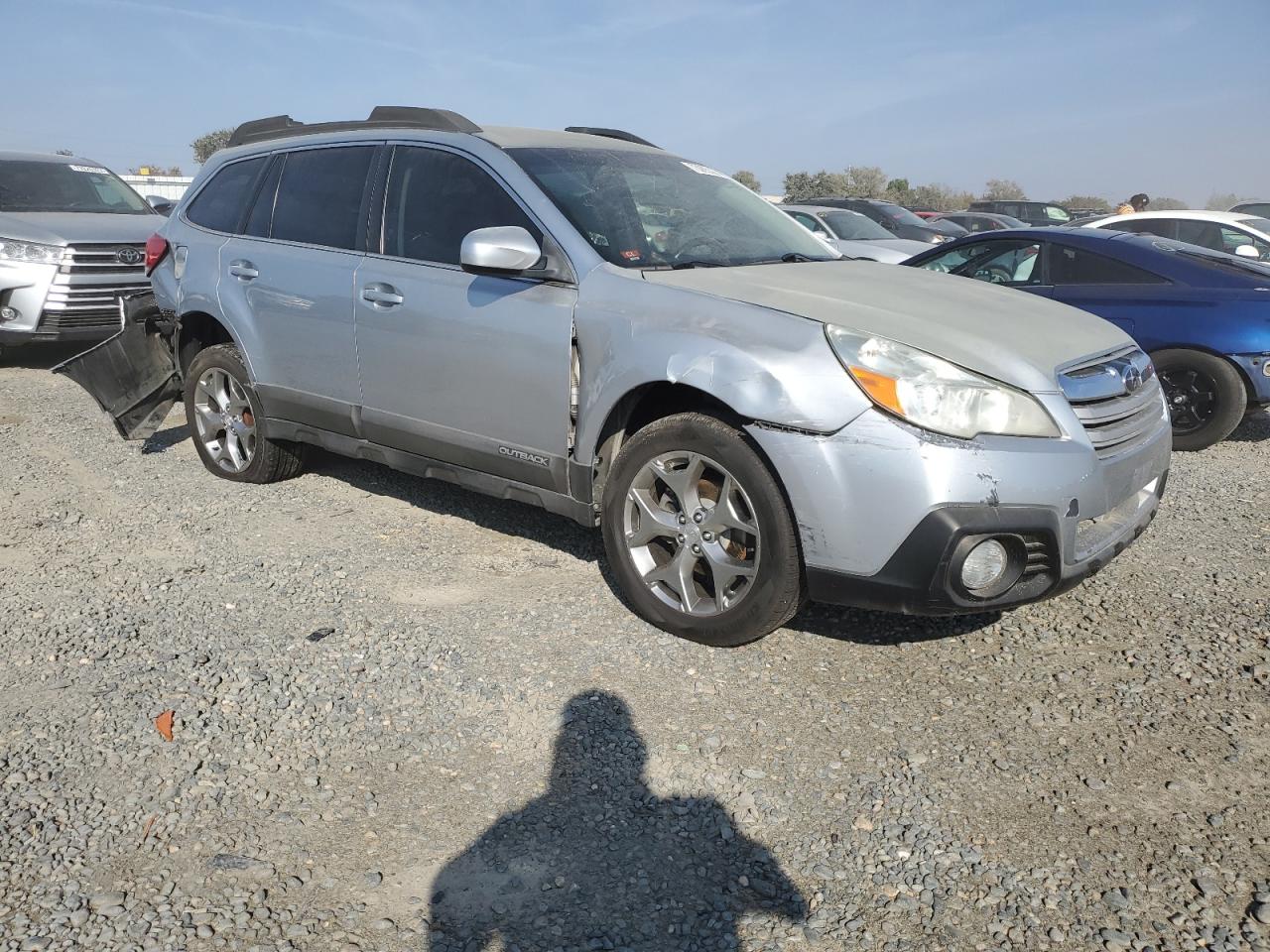 Photo 3 VIN: 4S4BRBCC6E3236735 - SUBARU OUTBACK 