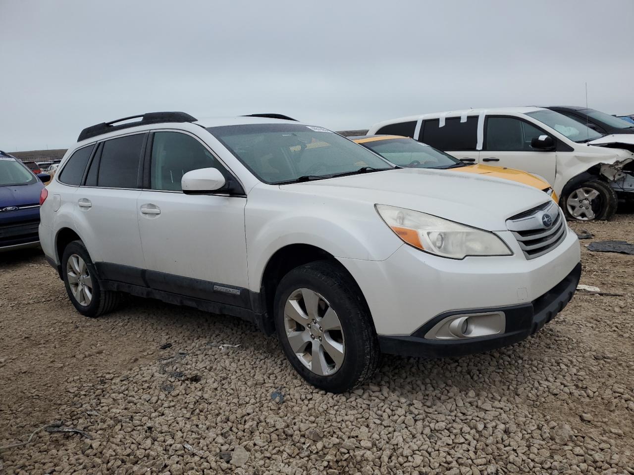 Photo 3 VIN: 4S4BRBCC7C3281373 - SUBARU OUTBACK 