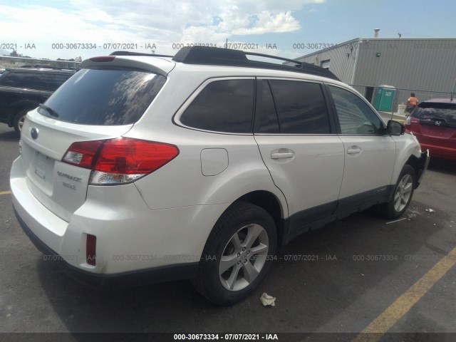 Photo 3 VIN: 4S4BRBCC7D3258239 - SUBARU OUTBACK 