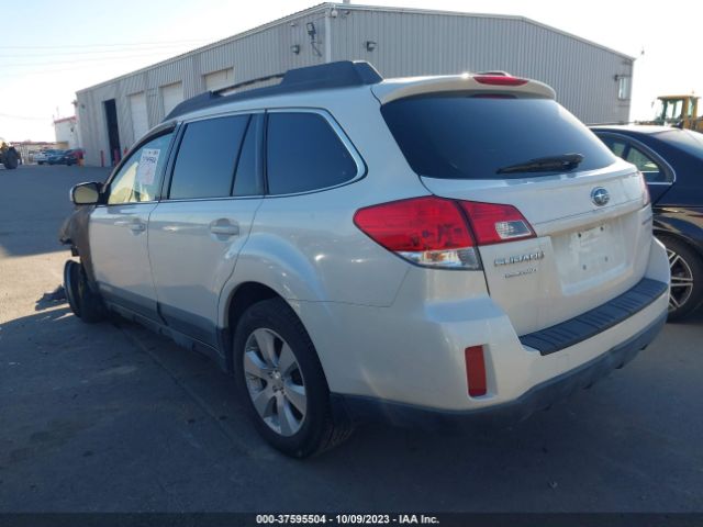 Photo 2 VIN: 4S4BRBCC8A3322767 - SUBARU OUTBACK 