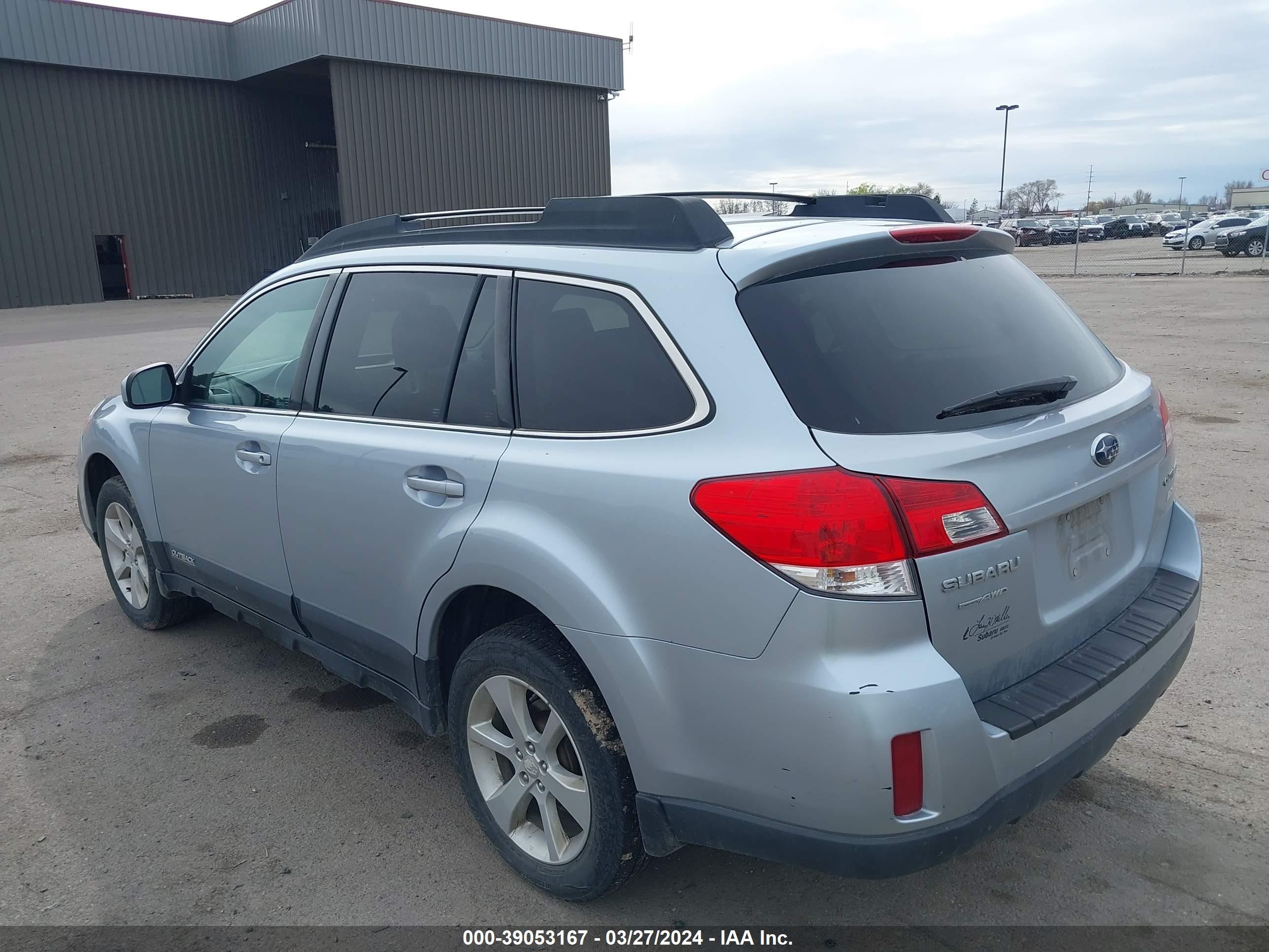 Photo 2 VIN: 4S4BRBCC8D3295218 - SUBARU OUTBACK 