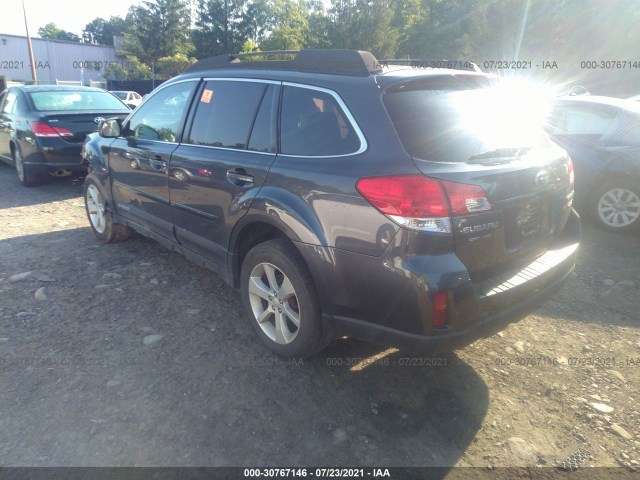 Photo 2 VIN: 4S4BRBCC8D3299950 - SUBARU OUTBACK 