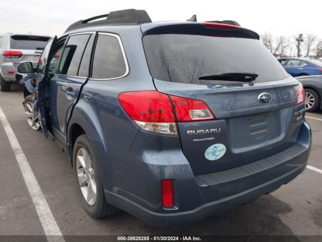 Photo 2 VIN: 4S4BRBCC8E3213957 - SUBARU OUTBACK 