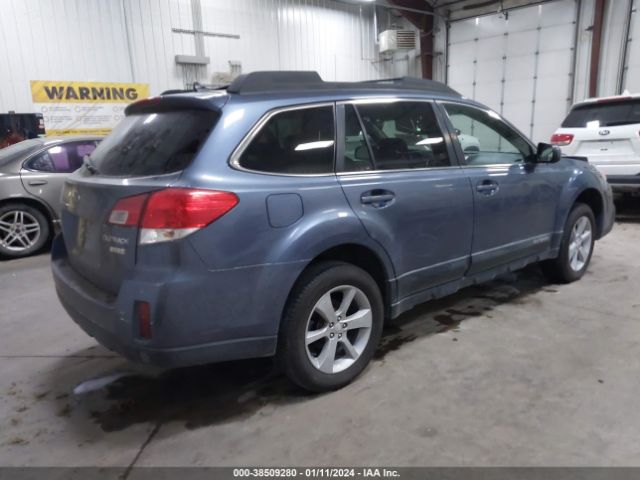 Photo 3 VIN: 4S4BRBCC9E3327837 - SUBARU OUTBACK 