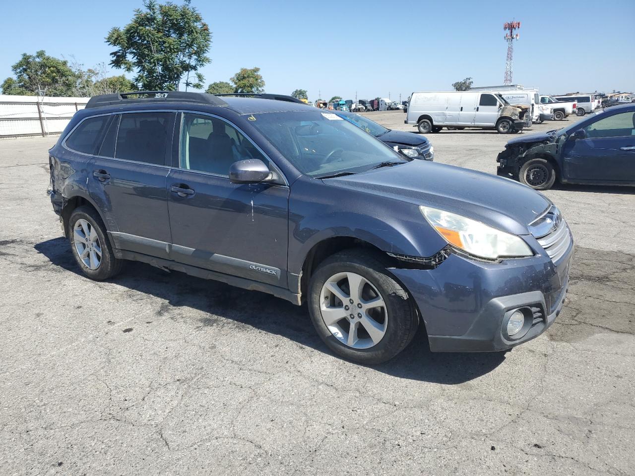 Photo 3 VIN: 4S4BRBCCXE1254389 - SUBARU OUTBACK 