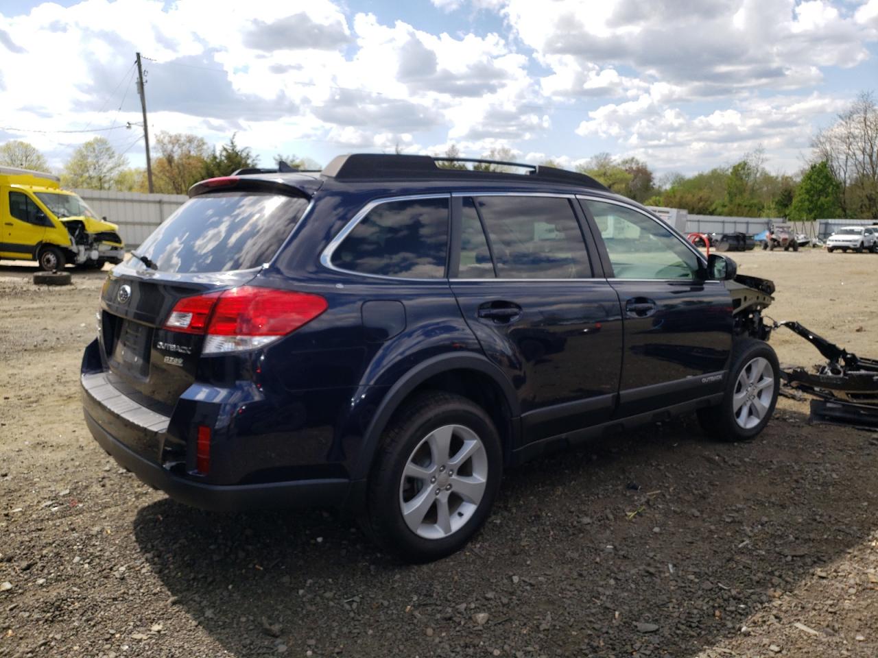 Photo 2 VIN: 4S4BRBDC4E3267724 - SUBARU OUTBACK 