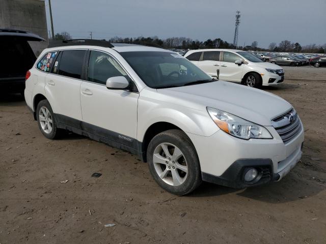 Photo 3 VIN: 4S4BRBDC8E3239943 - SUBARU OUTBACK 