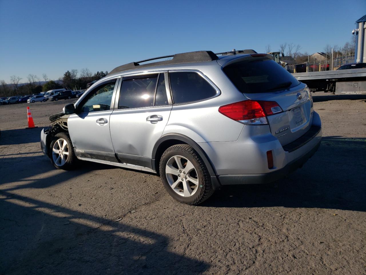 Photo 1 VIN: 4S4BRBDCXE3257490 - SUBARU OUTBACK 