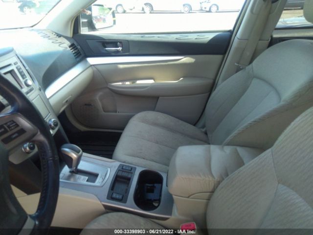 Photo 4 VIN: 4S4BRBFC0C3213430 - SUBARU OUTBACK 