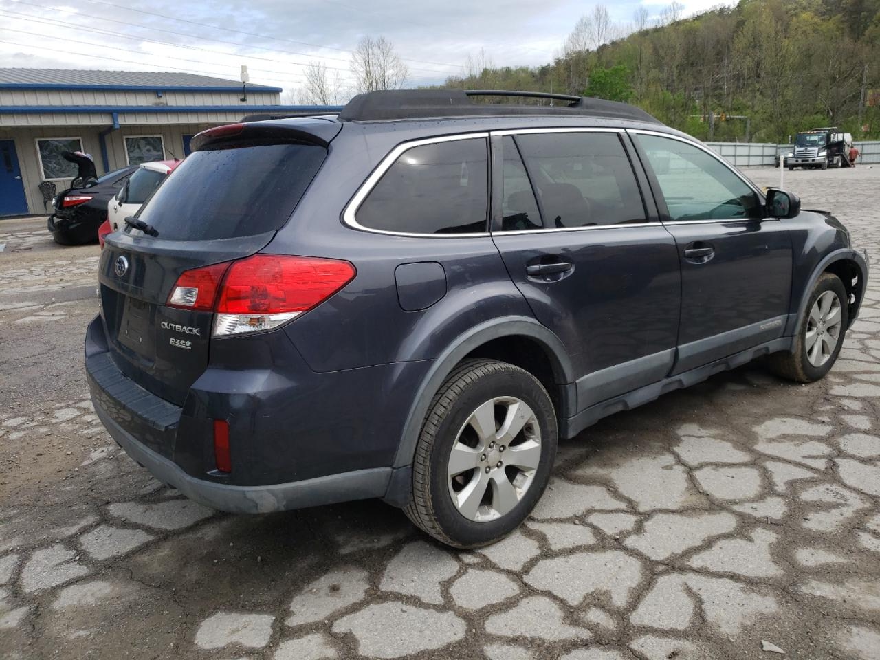 Photo 2 VIN: 4S4BRBGC2C3293117 - SUBARU OUTBACK 