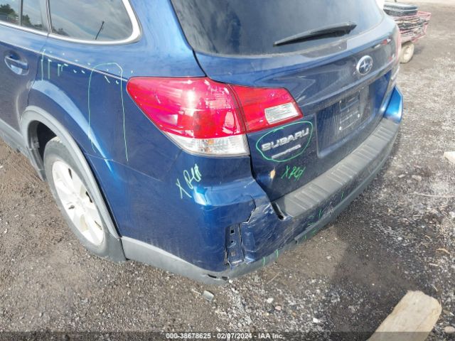 Photo 5 VIN: 4S4BRBGC3B3374688 - SUBARU OUTBACK 