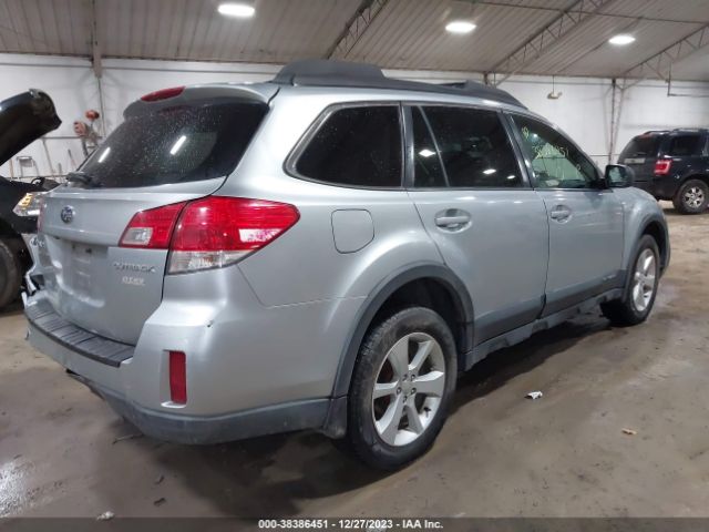 Photo 3 VIN: 4S4BRBGC3D3227337 - SUBARU OUTBACK 