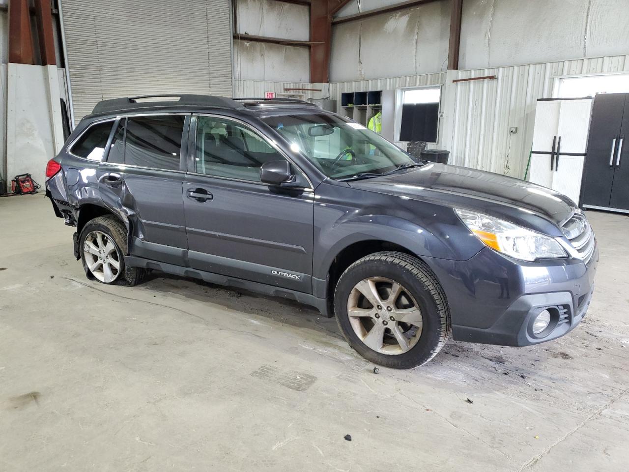 Photo 3 VIN: 4S4BRBGC6D3204716 - SUBARU OUTBACK 