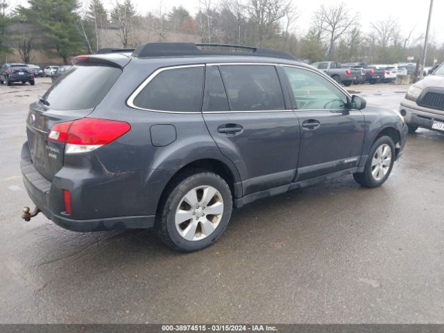 Photo 3 VIN: 4S4BRBGC8B3361709 - SUBARU OUTBACK 