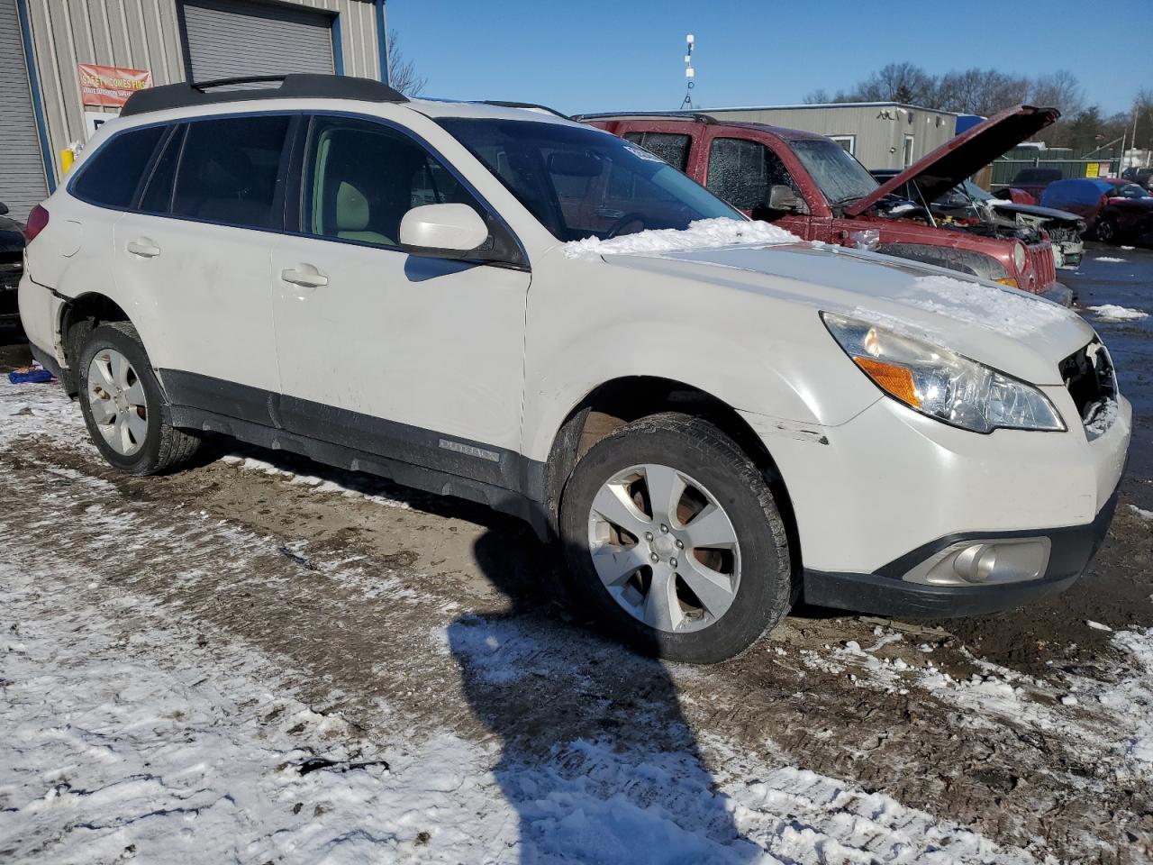 Photo 3 VIN: 4S4BRBGC8B3373178 - SUBARU OUTBACK 