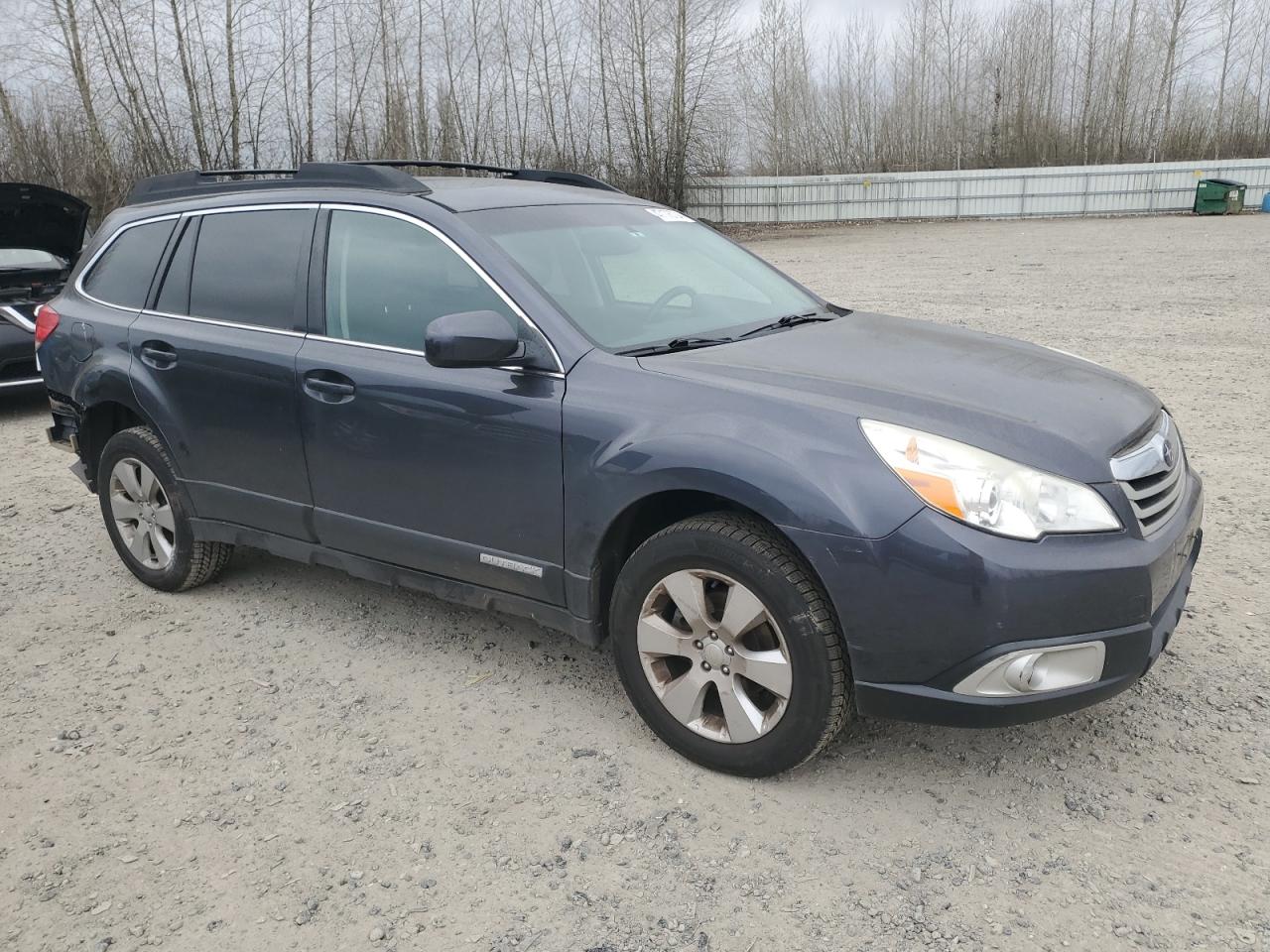 Photo 3 VIN: 4S4BRBGC8B3377974 - SUBARU OUTBACK 