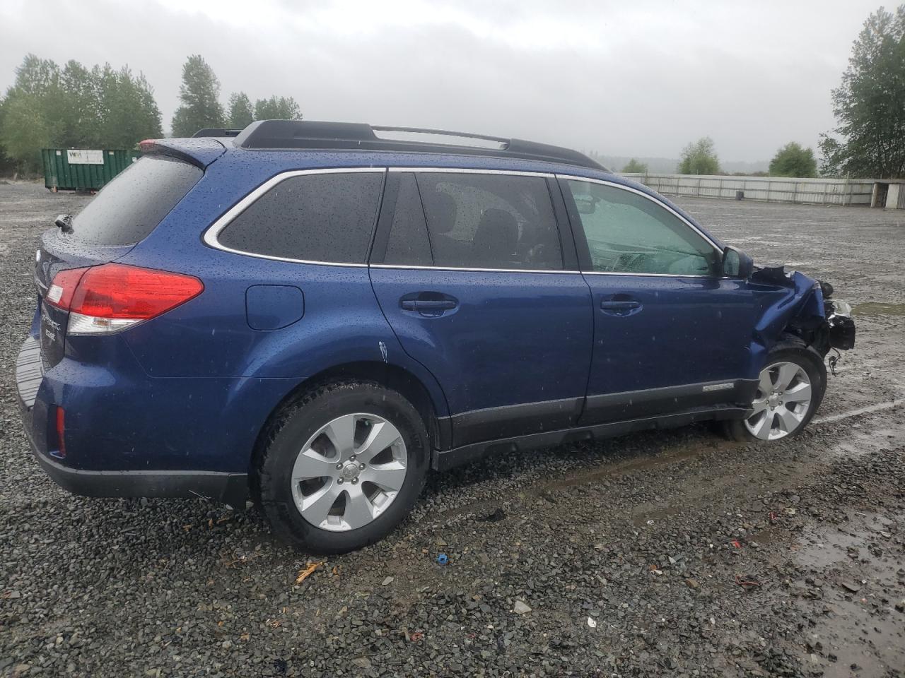 Photo 2 VIN: 4S4BRBGC9B3366420 - SUBARU OUTBACK 