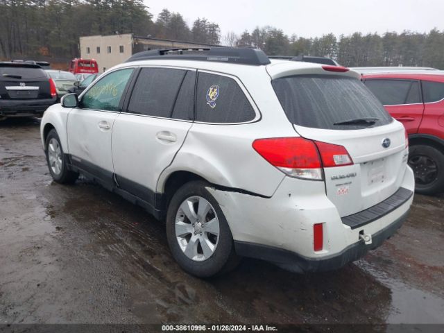 Photo 2 VIN: 4S4BRBHC3B3402844 - SUBARU OUTBACK 