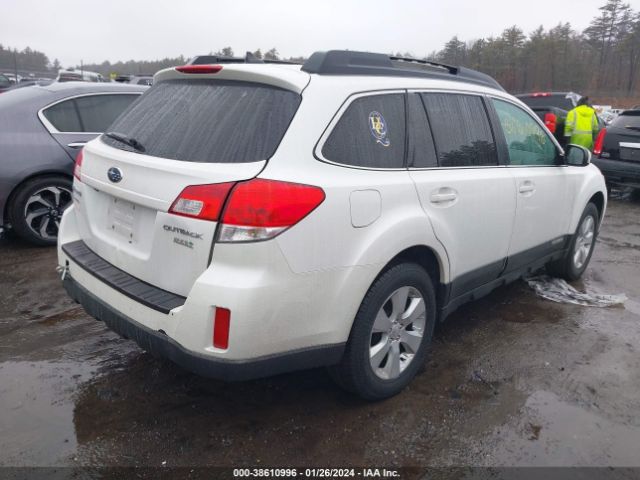 Photo 3 VIN: 4S4BRBHC3B3402844 - SUBARU OUTBACK 