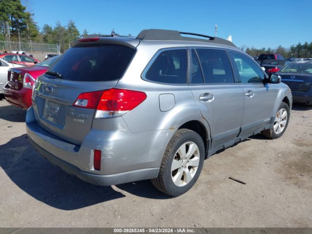 Photo 3 VIN: 4S4BRBJC3B3413207 - SUBARU OUTBACK 